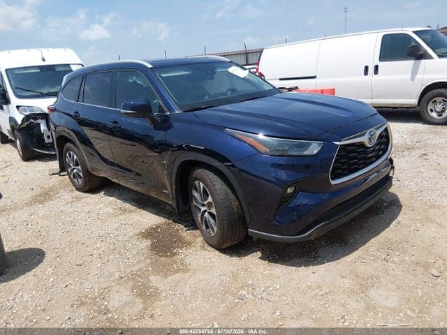 2022 TOYOTA HIGHLANDER HYBRID XLE - 1