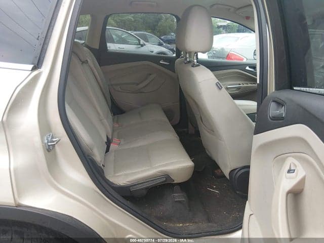 2017 FORD ESCAPE SE 8
