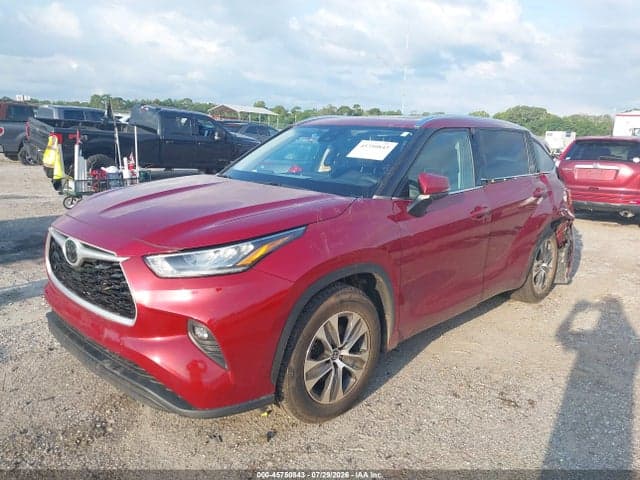 2020 TOYOTA HIGHLANDER XLE 2