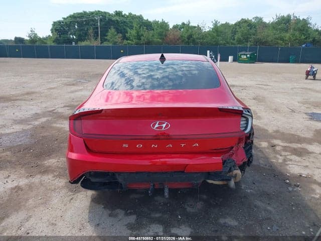2021 HYUNDAI SONATA SE 17