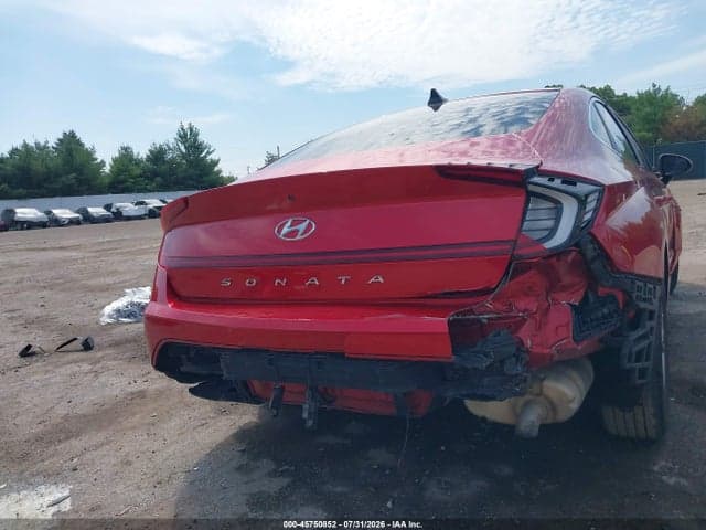 2021 HYUNDAI SONATA SE 18