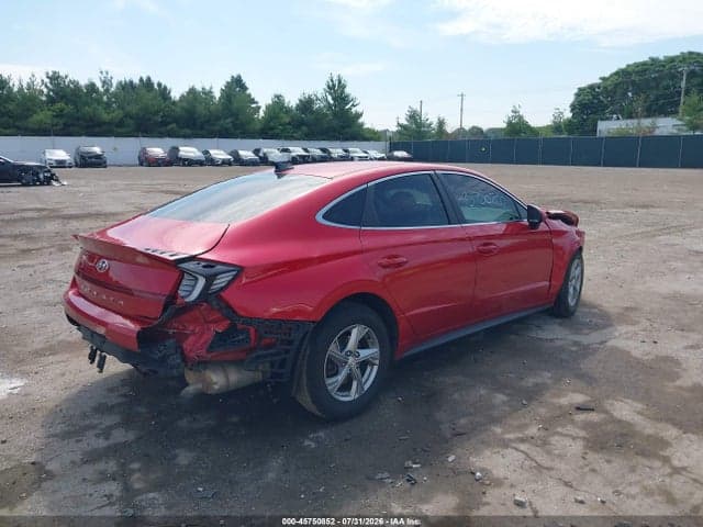 2021 HYUNDAI SONATA SE 4