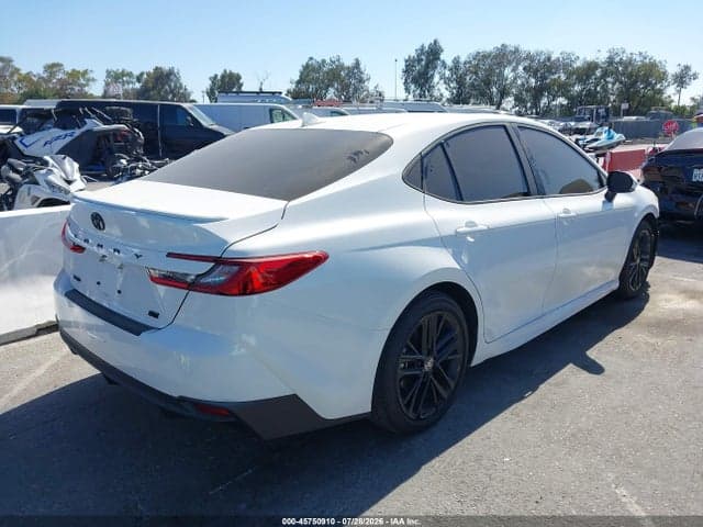 2026 TOYOTA CAMRY SE 4