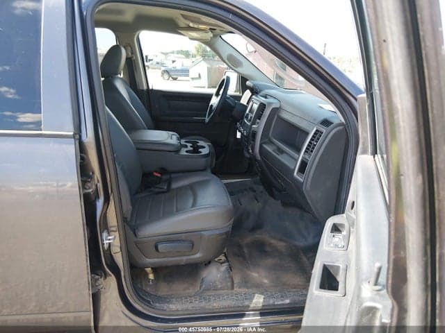 2017 RAM 1500 TRADESMAN 4X4 6'4 BOX 5
