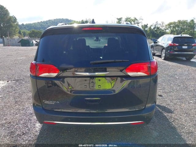 2018 CHRYSLER PACIFICA TOURING L 17
