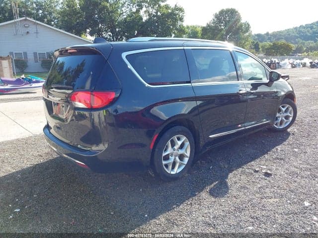 2018 CHRYSLER PACIFICA TOURING L 4