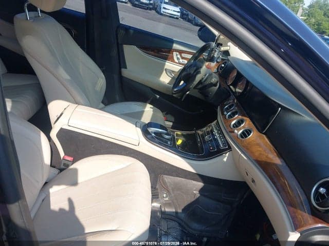 2017 MERCEDES-BENZ E 300 4MATIC 5