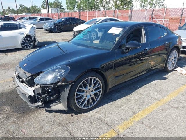 2018 PORSCHE PANAMERA 4 2