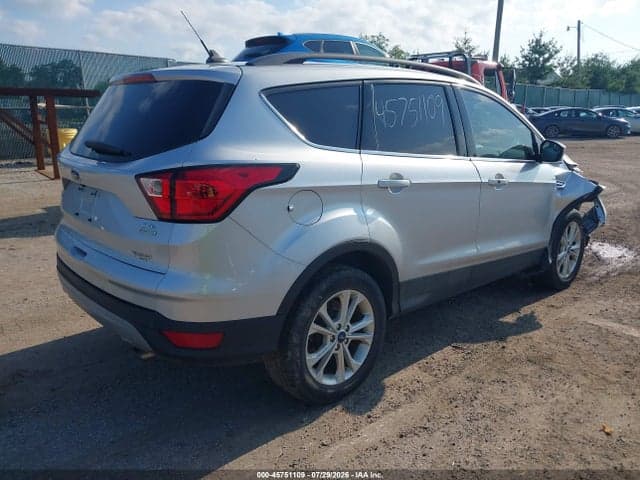 2019 FORD ESCAPE SEL 4
