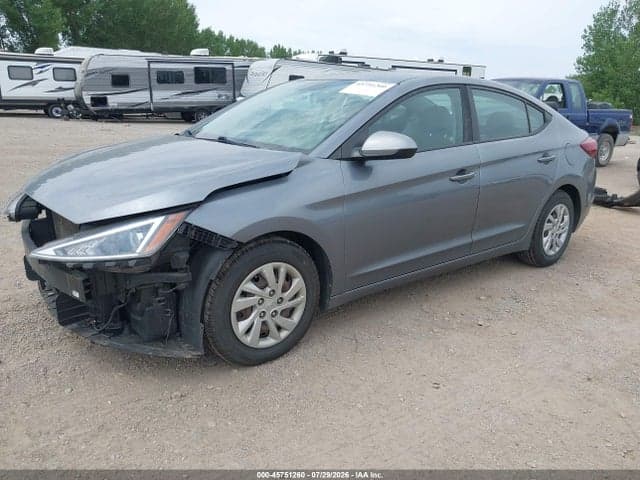 2019 HYUNDAI ELANTRA SE 2