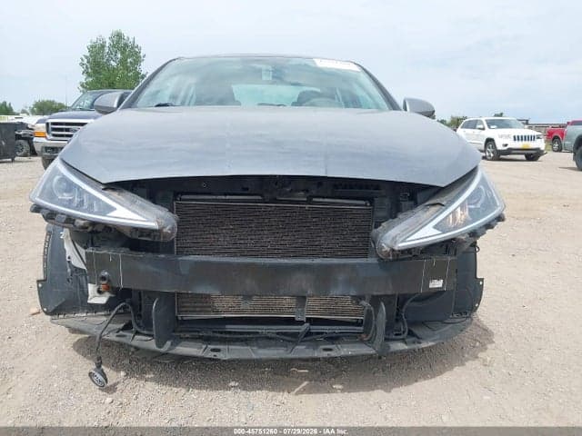 2019 HYUNDAI ELANTRA SE 6