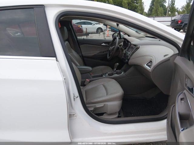 2017 CHEVROLET CRUZE LT AUTO 5
