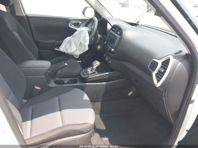 2023 KIA SOUL LX 5