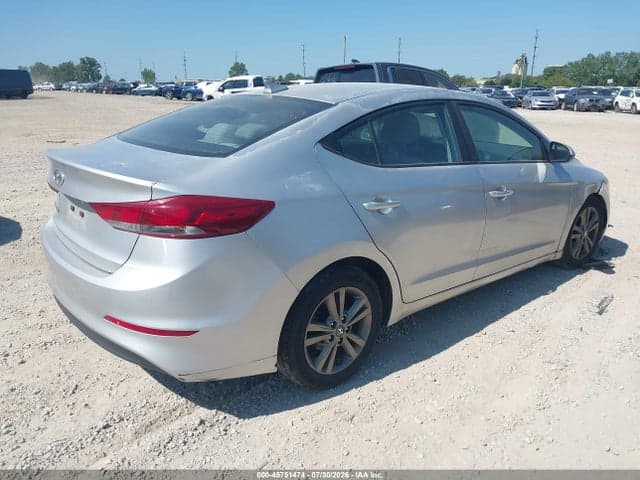 2018 HYUNDAI ELANTRA SEL 4