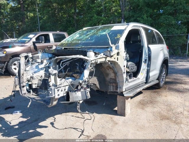 2017 TOYOTA HIGHLANDER XLE 2