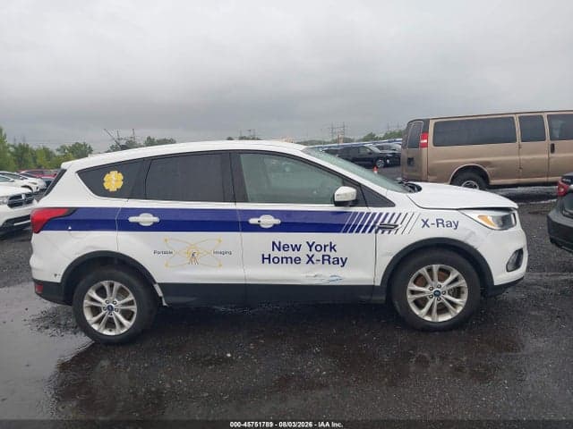 2019 FORD ESCAPE SE 13