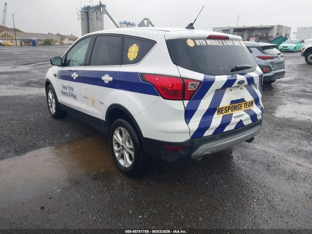 2019 FORD ESCAPE SE 3