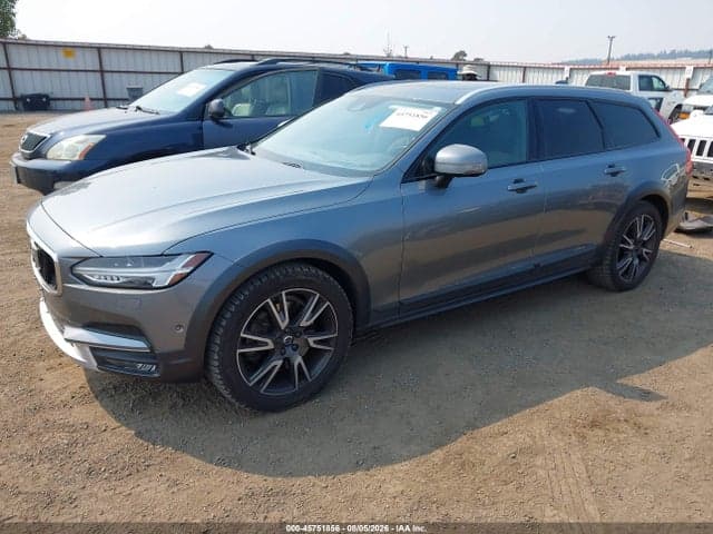 2017 VOLVO V90 CROSS COUNTRY T6 2