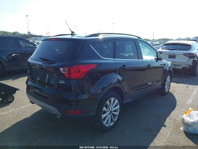 2019 FORD ESCAPE SEL 4