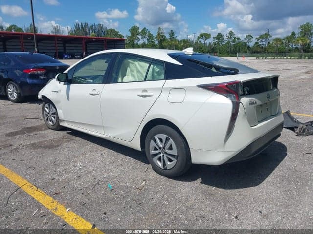 2017 TOYOTA PRIUS THREE 3