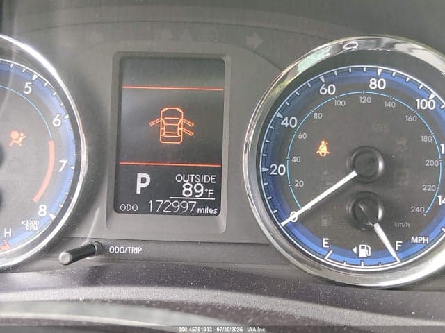 2017 TOYOTA COROLLA LE 15