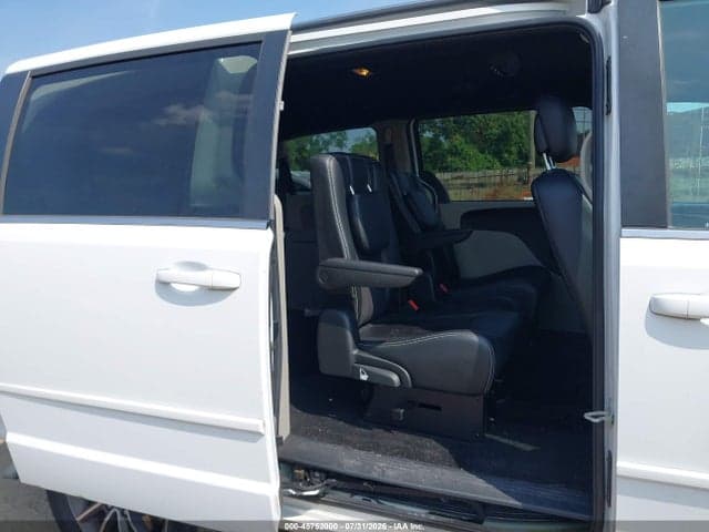 2017 DODGE GRAND CARAVAN SXT 8
