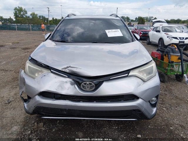 2017 TOYOTA RAV4 XLE 12