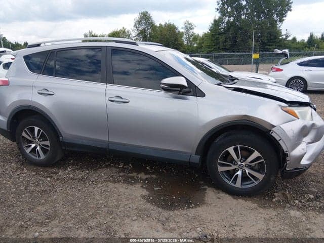 2017 TOYOTA RAV4 XLE 13