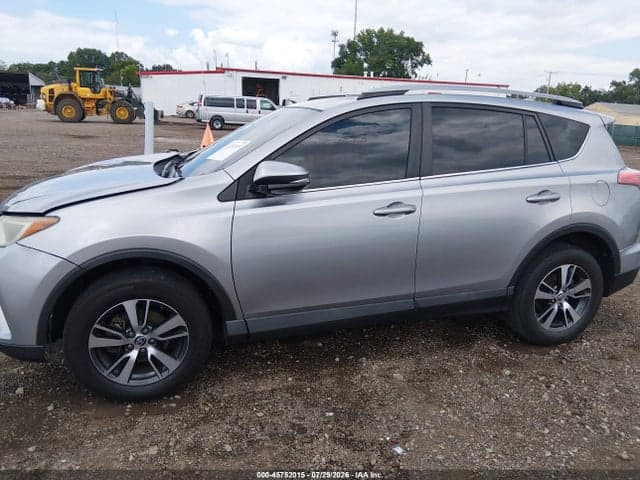 2017 TOYOTA RAV4 XLE 14