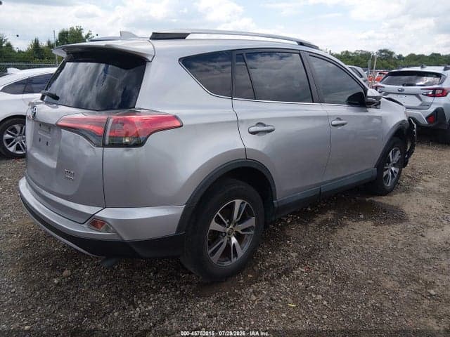 2017 TOYOTA RAV4 XLE 4