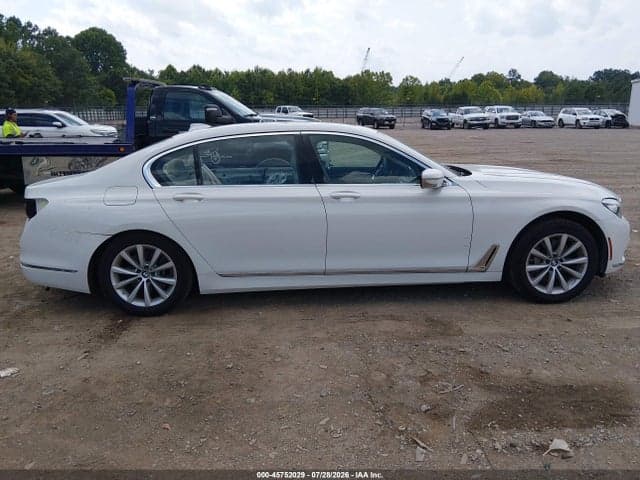 2017 BMW 740I 13