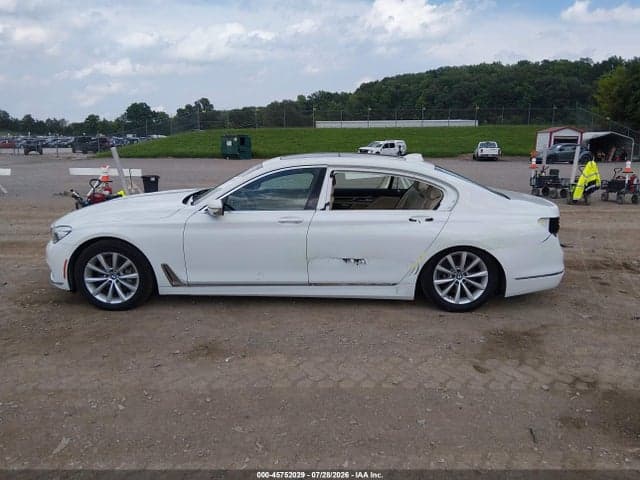 2017 BMW 740I 14
