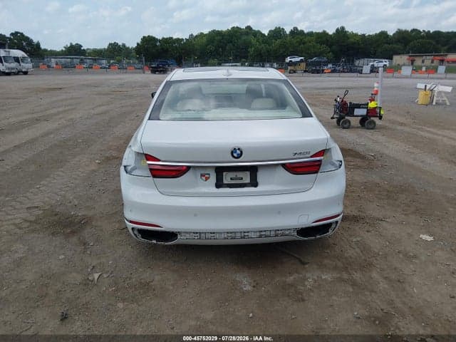 2017 BMW 740I 16
