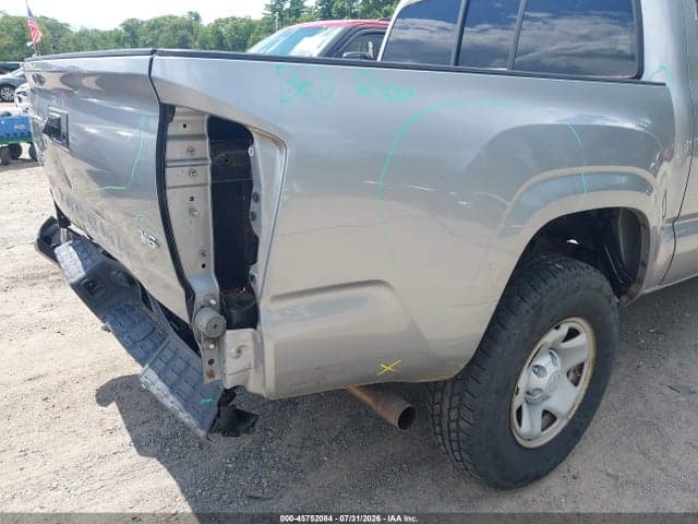 2021 TOYOTA TACOMA SR V6 22