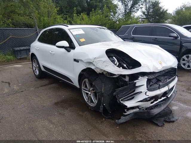 2020 PORSCHE MACAN - 1