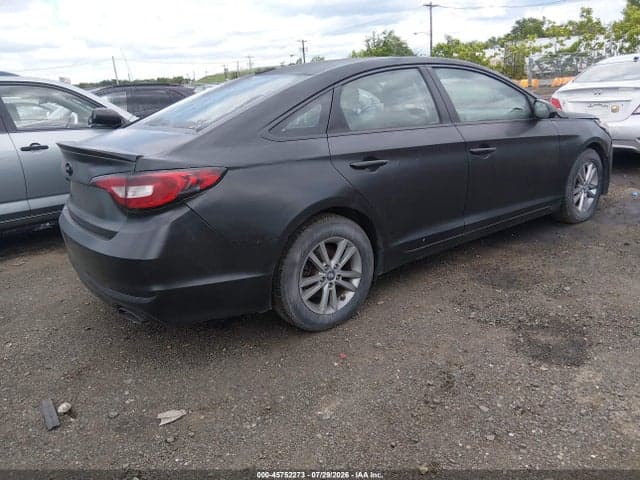 2017 HYUNDAI SONATA SE 4