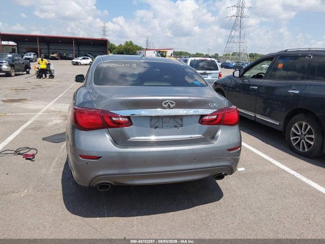 2017 INFINITI Q70 3.7 16