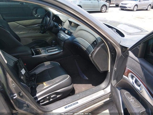 2017 INFINITI Q70 3.7 5