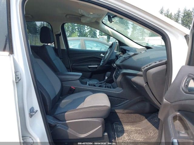 2017 FORD ESCAPE SE 5