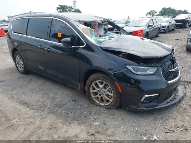 2023 CHRYSLER PACIFICA TOURING L - 1