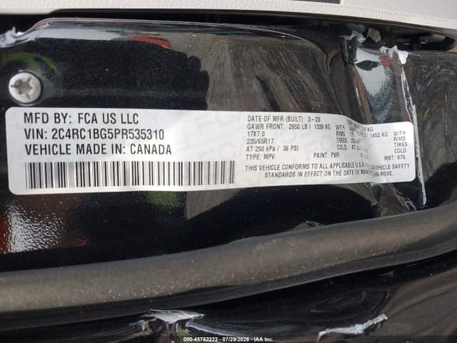2023 CHRYSLER PACIFICA TOURING L 9