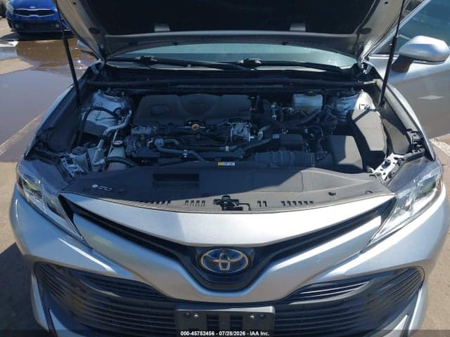 2020 TOYOTA CAMRY LE HYBRID 10
