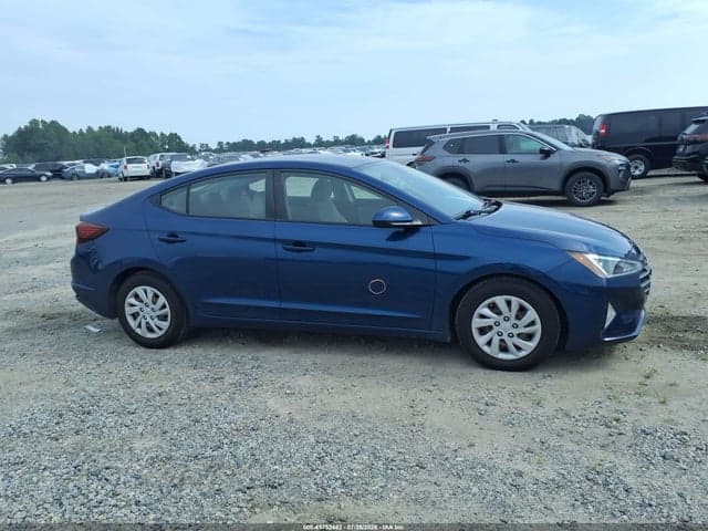 2020 HYUNDAI ELANTRA SE 13