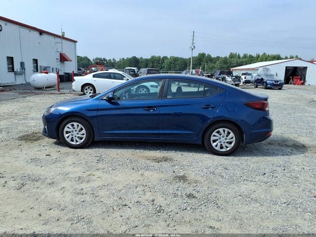 2020 HYUNDAI ELANTRA SE 14