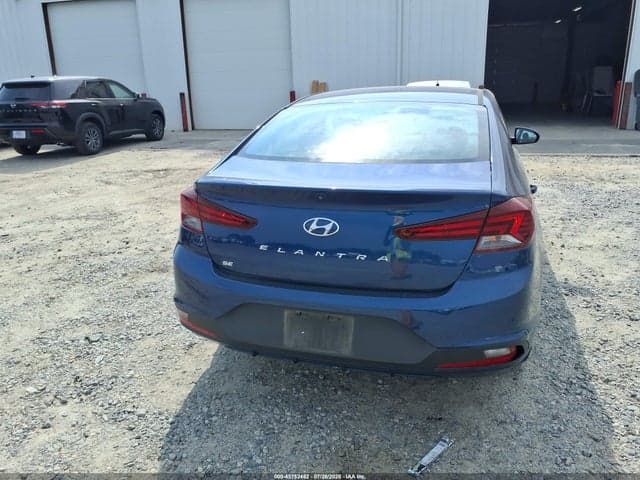 2020 HYUNDAI ELANTRA SE 16