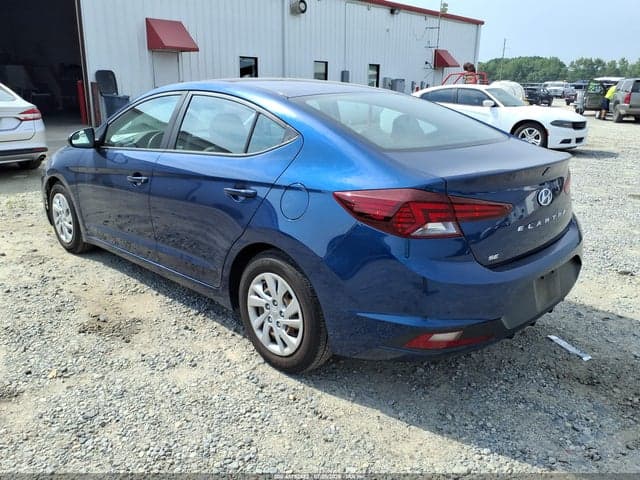 2020 HYUNDAI ELANTRA SE 3