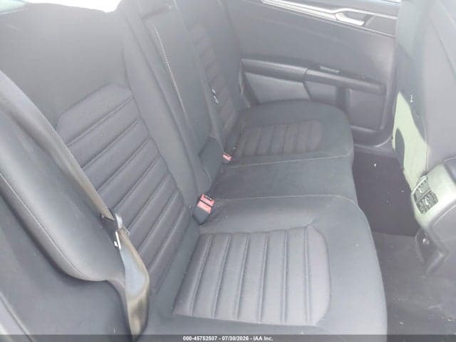 2017 FORD FUSION SE 8