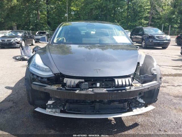 2018 TESLA MODEL 3 LONG RANGE/PERFORMANCE 13