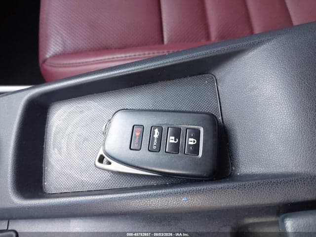 2017 LEXUS IS 200T 11