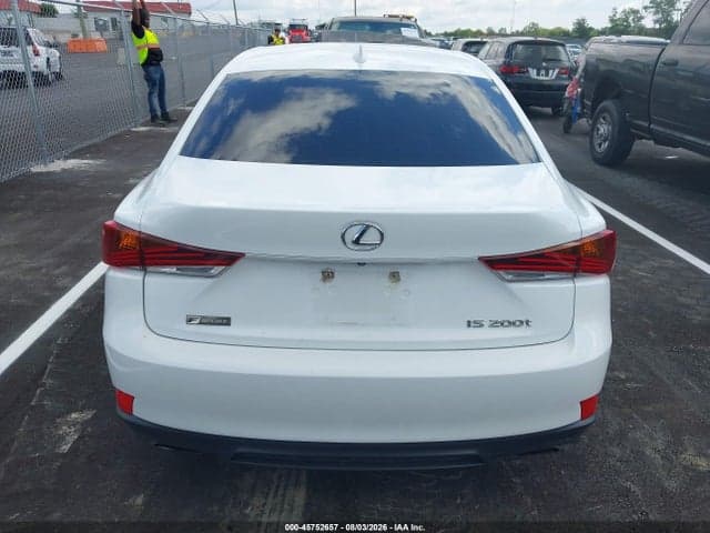 2017 LEXUS IS 200T 16